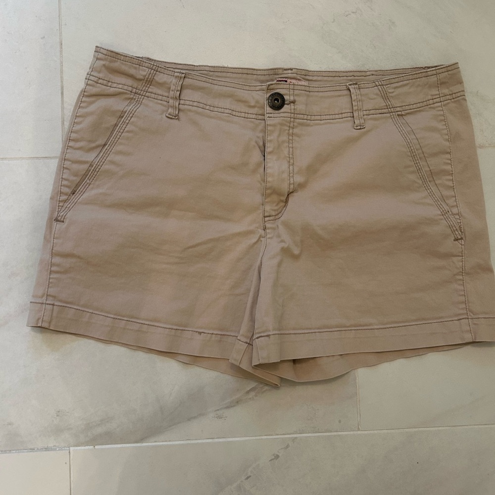 Women's Tan Shorts